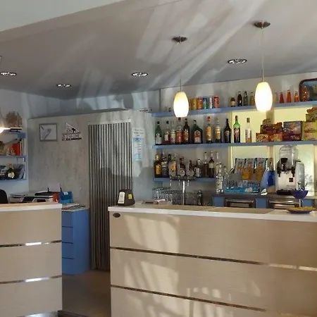 מלון Caraibi Scapezzano